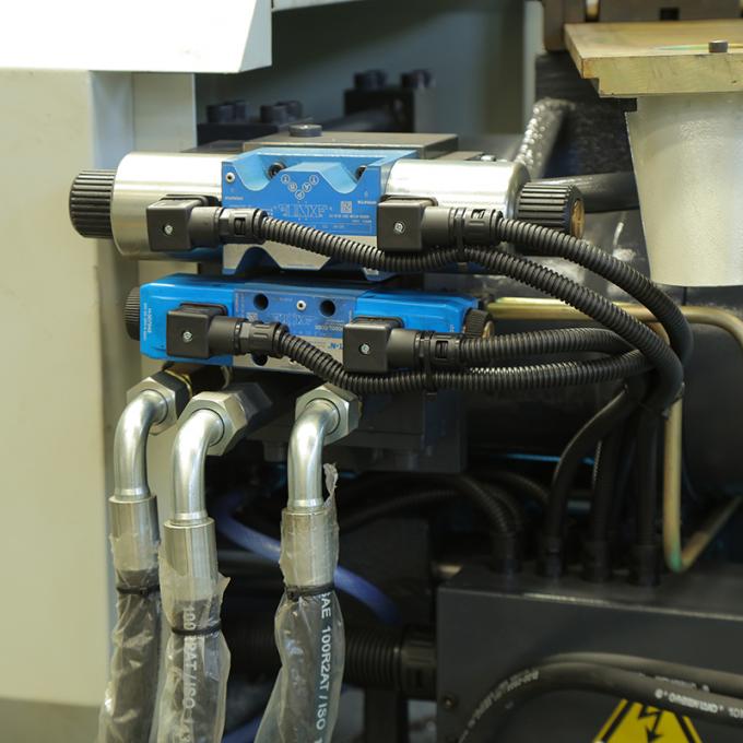 Kunststoff-Wandstecker-machende Spritzgießmaschine mit hoher Qualität 2