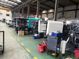 Plastikkisten-Farbeimer, der Maschine für die dauerhafte Plastikherstellung herstellt