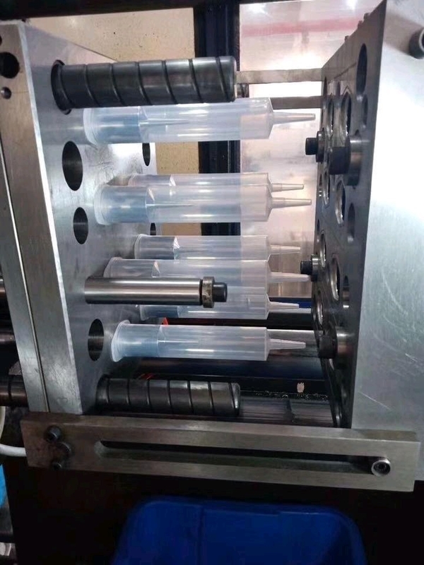 180 Ton Servo Injection Molding Machine multi Hohlraum für 2ml - Spritze 20ml